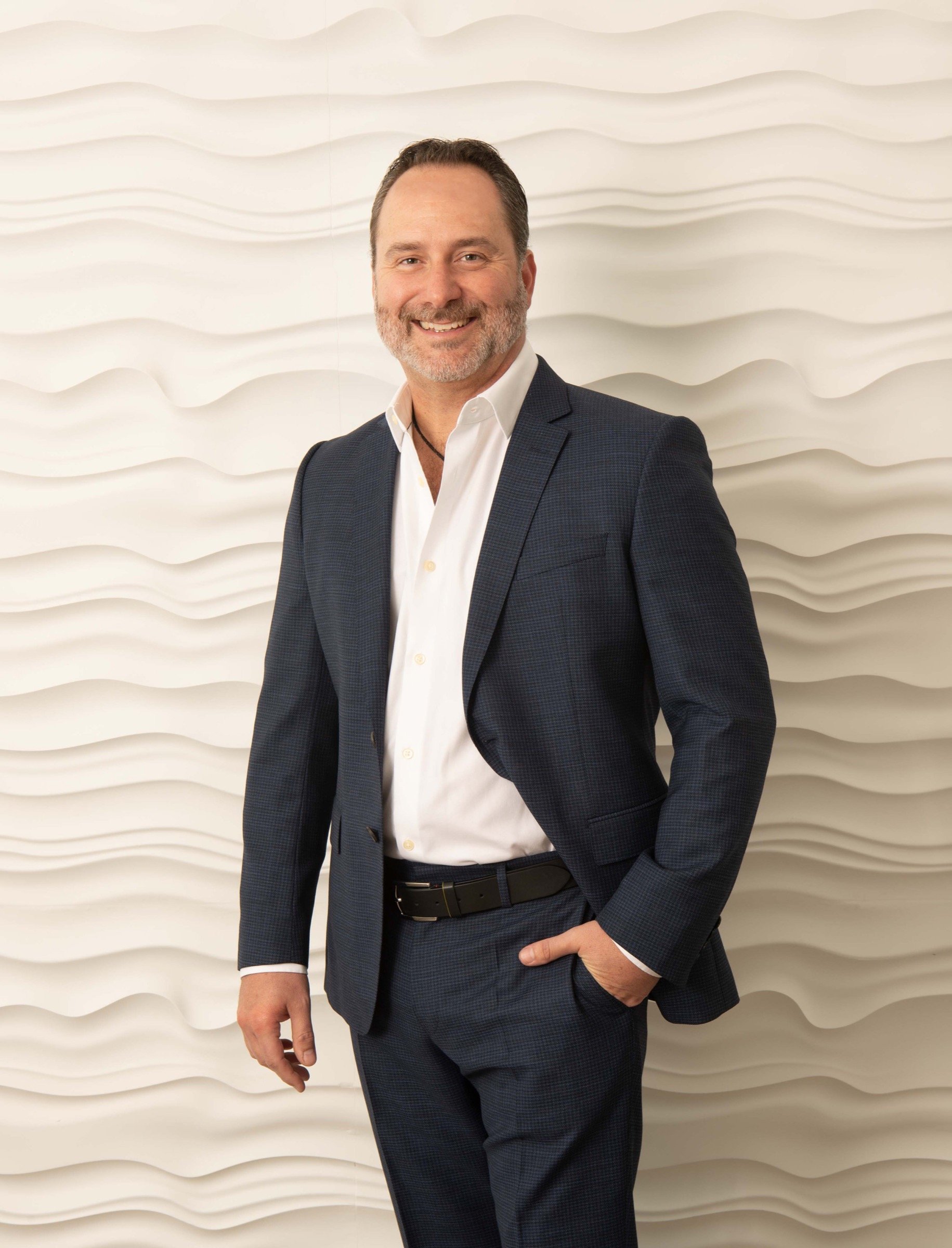 Dr. S. Alexander Earle of PURE Plastic Surgery