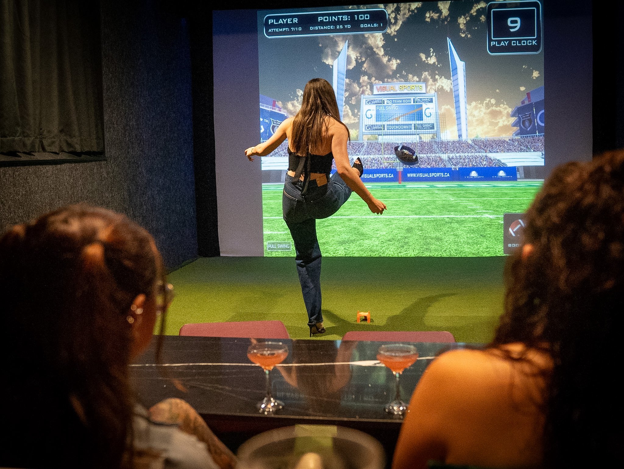 PLAY Sporting Lounge interior