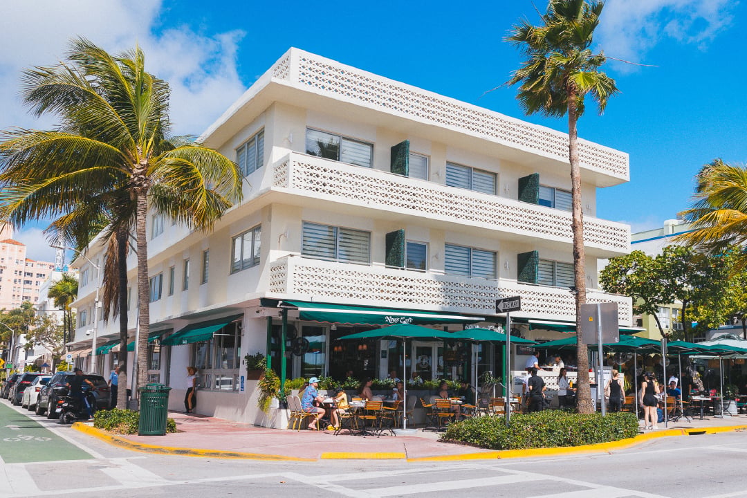 News Cafe Miami Beach