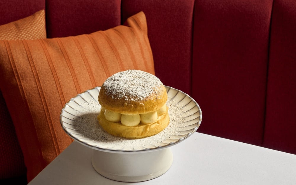 The signature Tropézienne brioche cake at Bagatelle Miami River