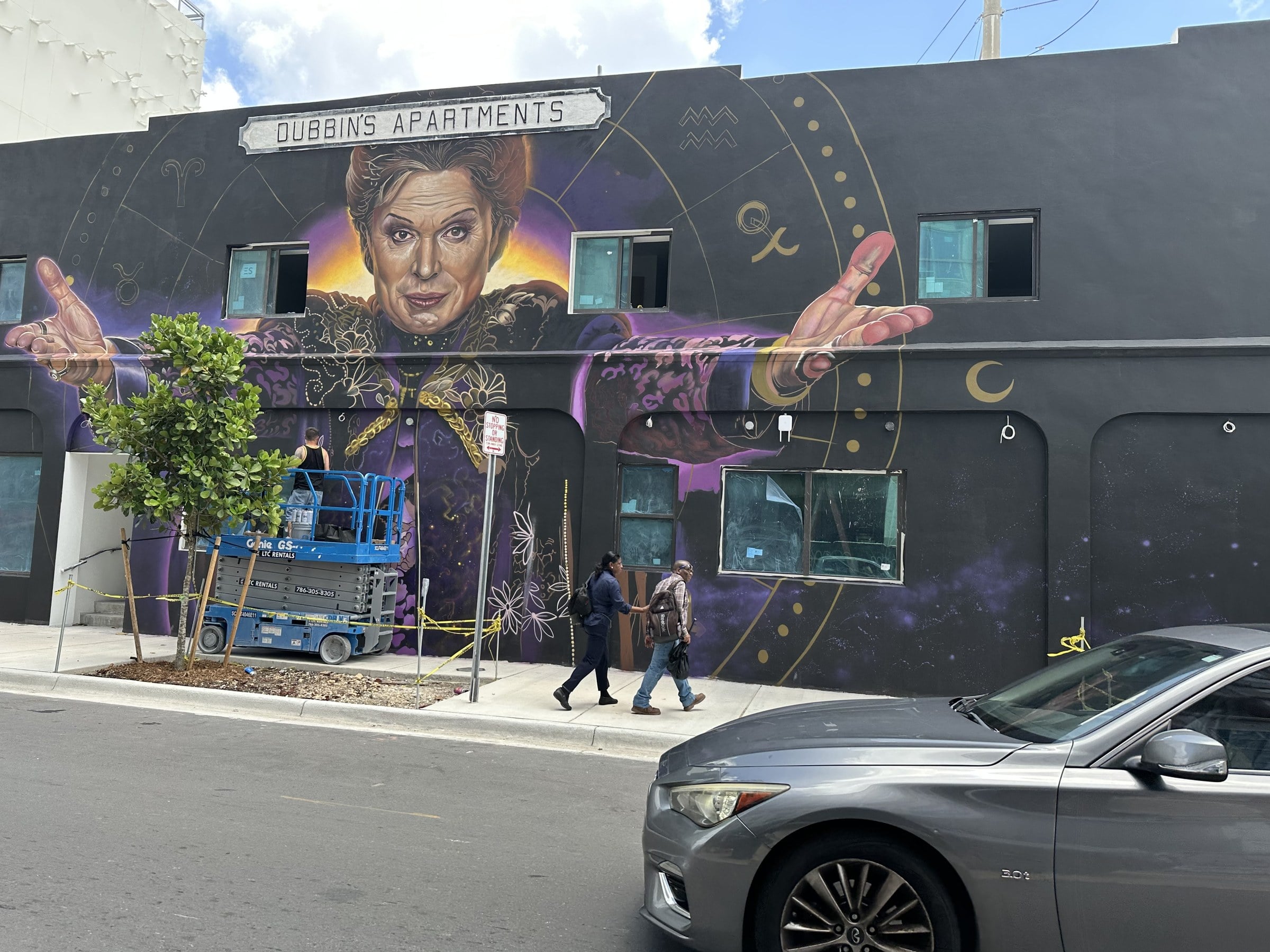Walter Mercado mural on the exterior of Kush Wynwood